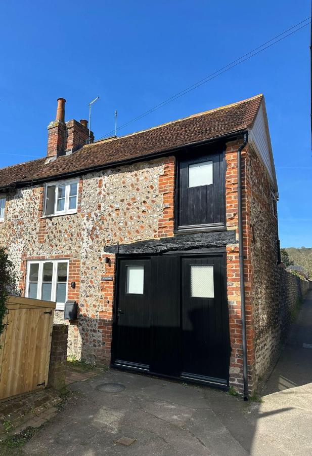 14Th Century Rose Cottage, Centre Of Alfriston By Air Premier Exterior photo
